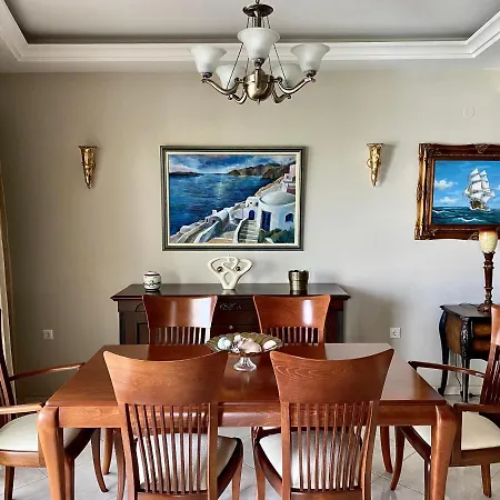 Apartment Luxurious 170 Sqm Maisonette Private Parking