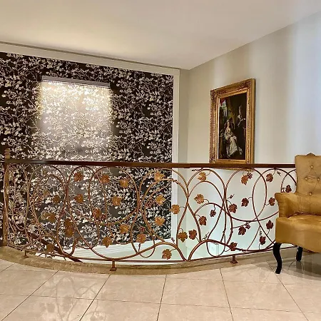Luxurious 170 Sqm Maisonette Private Parking Apartment *